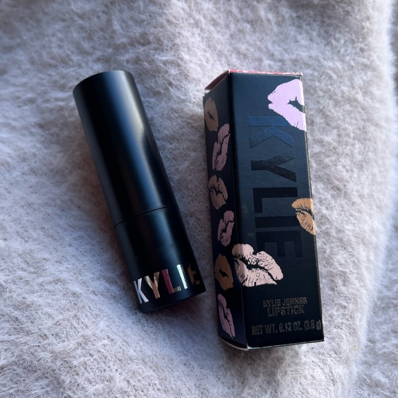 Kylie Cosmetics Other - 🆕💄KYLIE JENNER LIPSTICK 💄 Color-Flirtini Matte